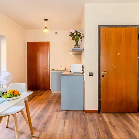 Piazza San Giuseppe-5 By Interhome شقة